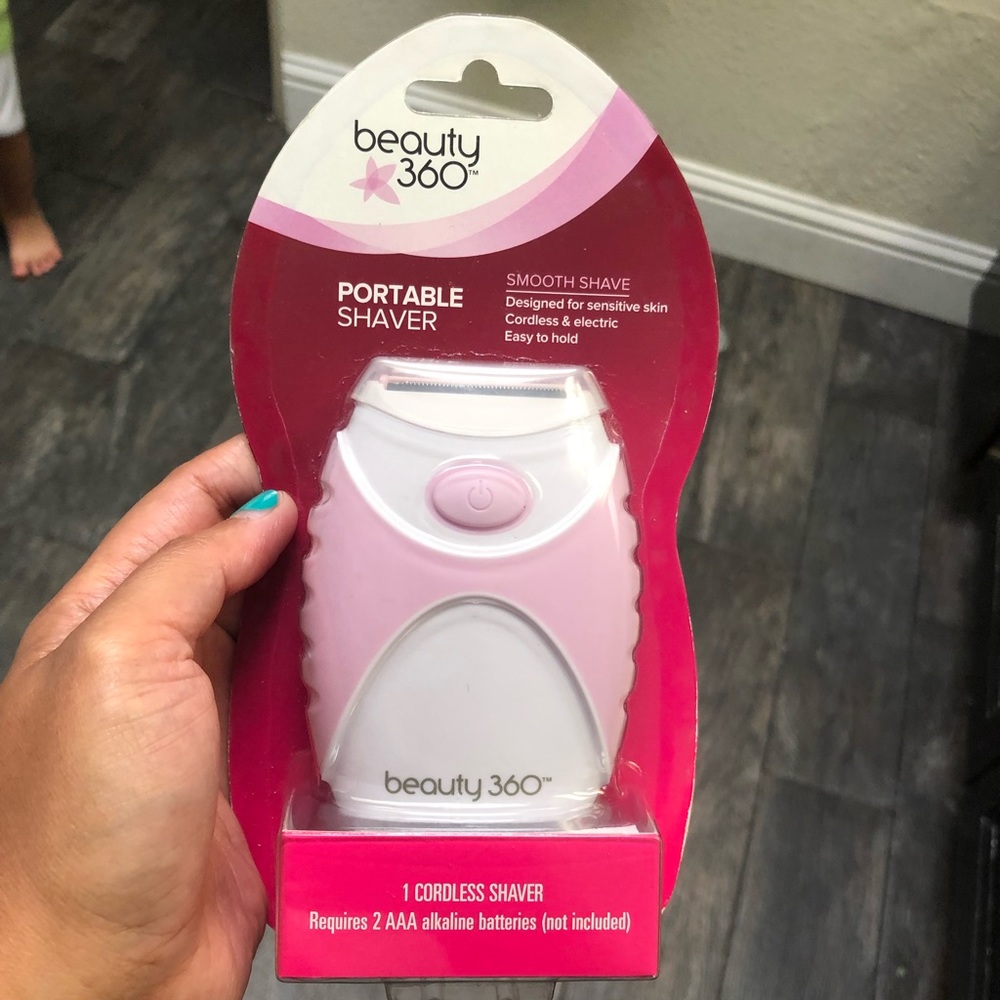 NIP PORTABLE SHAVER